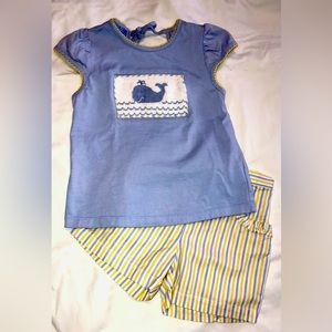 Anavini smocked and embroidered tee shirt and shorts set EUC smoke free home